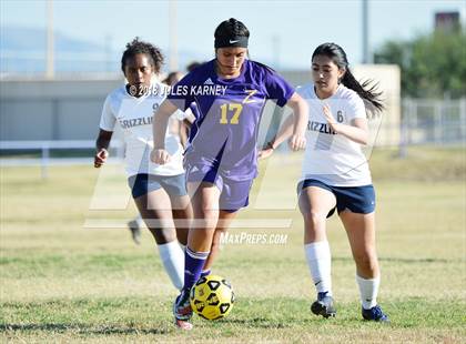 Thumbnail 2 in Spring Valley vs Durango photogallery.