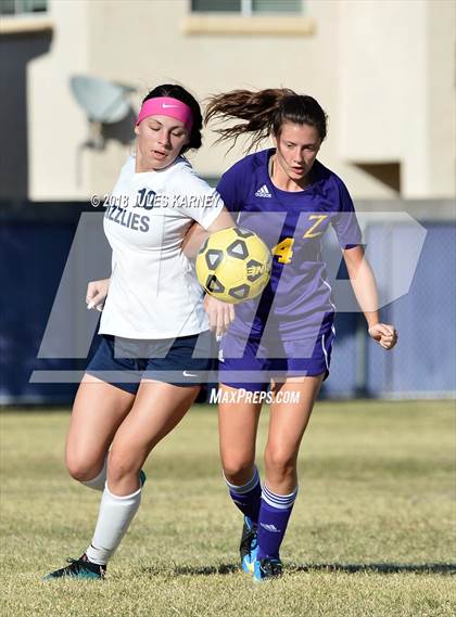 Thumbnail 3 in Spring Valley vs Durango photogallery.