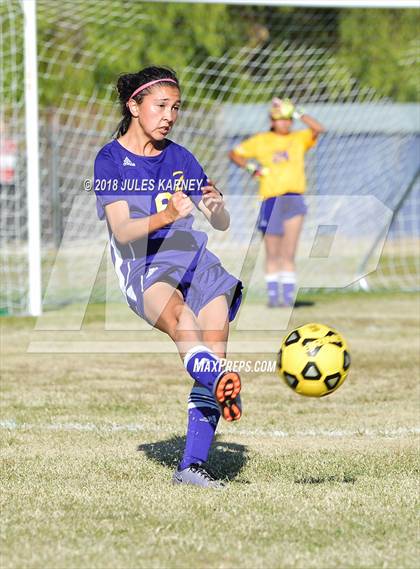 Thumbnail 3 in Spring Valley vs Durango photogallery.