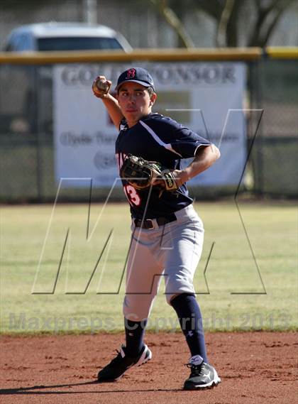 Thumbnail 2 in Sahuaro @ Canyon del Oro photogallery.