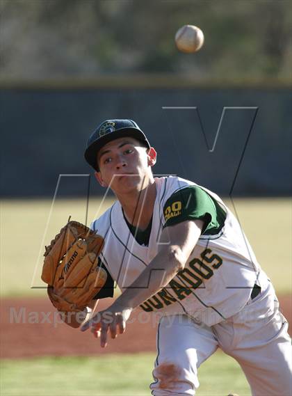 Thumbnail 2 in Sahuaro @ Canyon del Oro photogallery.