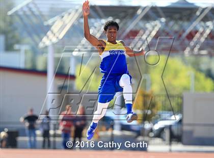 Thumbnail 1 in Santa Clara vs Saratoga (Duel Track Meet) photogallery.