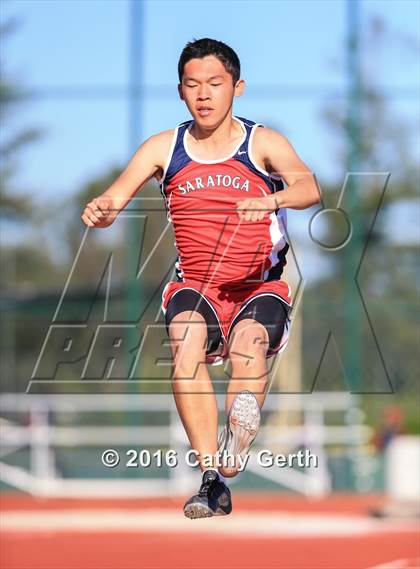Thumbnail 2 in Santa Clara vs Saratoga (Duel Track Meet) photogallery.