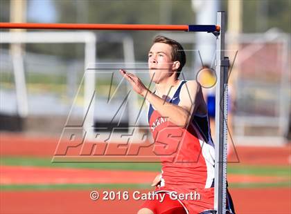 Thumbnail 2 in Santa Clara vs Saratoga (Duel Track Meet) photogallery.