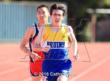 Thumbnail 2 in Santa Clara vs Saratoga (Duel Track Meet) photogallery.