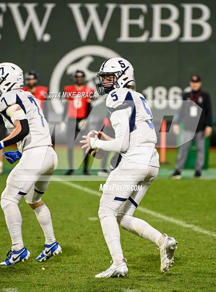 Thumbnail 2 in Swampscott vs Marblehead (High School Football at Fenway Park) photogallery.