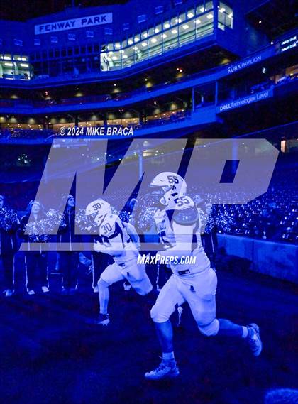 Thumbnail 1 in Swampscott vs Marblehead (High School Football at Fenway Park) photogallery.