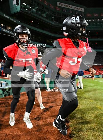 Thumbnail 3 in Swampscott vs Marblehead (High School Football at Fenway Park) photogallery.