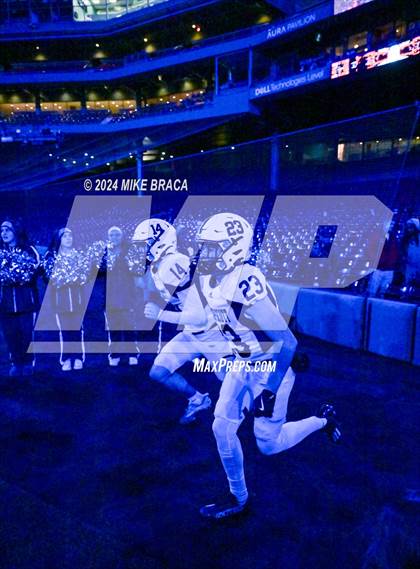 Thumbnail 3 in Swampscott vs Marblehead (High School Football at Fenway Park) photogallery.