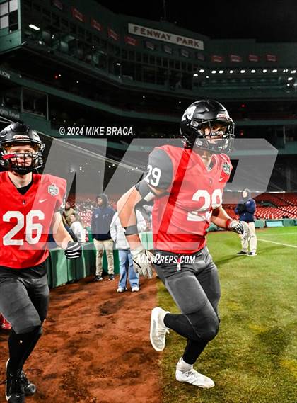 Thumbnail 3 in Swampscott vs Marblehead (High School Football at Fenway Park) photogallery.