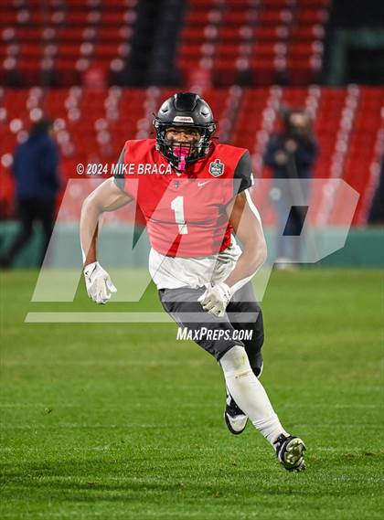 Thumbnail 2 in Swampscott vs Marblehead (High School Football at Fenway Park) photogallery.