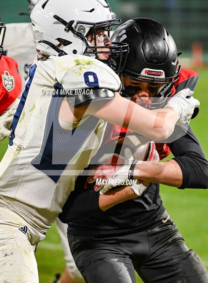 Thumbnail 3 in Swampscott vs Marblehead (High School Football at Fenway Park) photogallery.