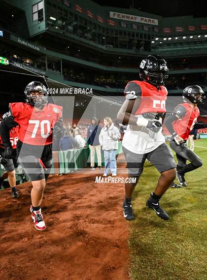 Thumbnail 2 in Swampscott vs Marblehead (High School Football at Fenway Park) photogallery.