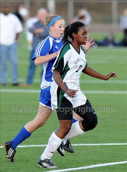 Thumbnail 3 in Pomona Catholic vs. Charter Oak photogallery.