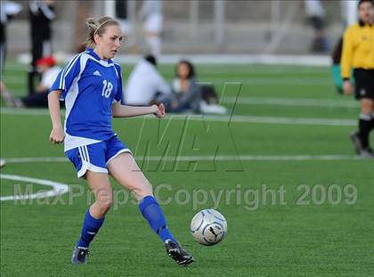 Thumbnail 2 in Pomona Catholic vs. Charter Oak photogallery.