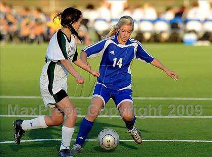 Thumbnail 2 in Pomona Catholic vs. Charter Oak photogallery.