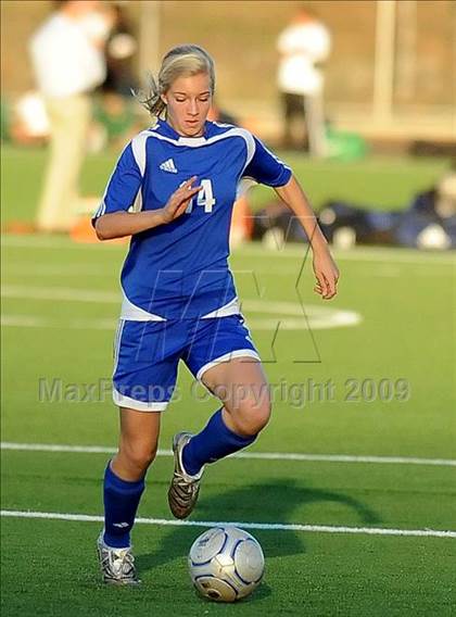Thumbnail 2 in Pomona Catholic vs. Charter Oak photogallery.
