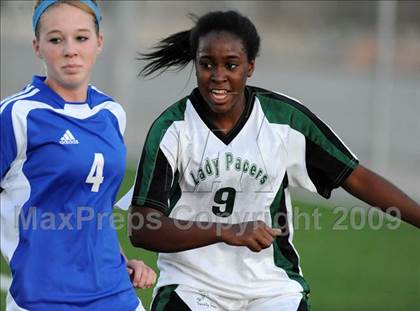 Thumbnail 2 in Pomona Catholic vs. Charter Oak photogallery.