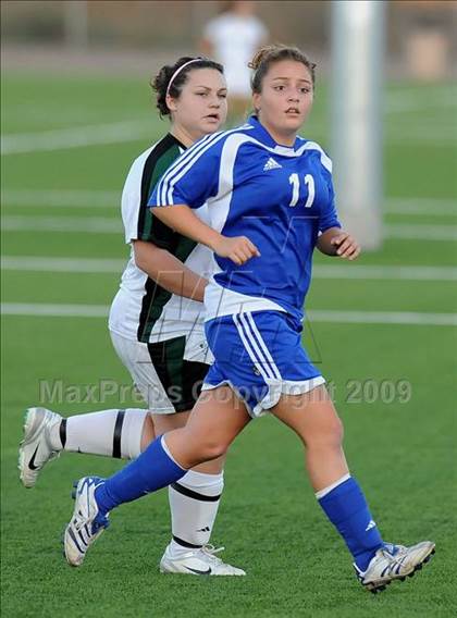 Thumbnail 3 in Pomona Catholic vs. Charter Oak photogallery.