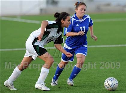 Thumbnail 3 in Pomona Catholic vs. Charter Oak photogallery.