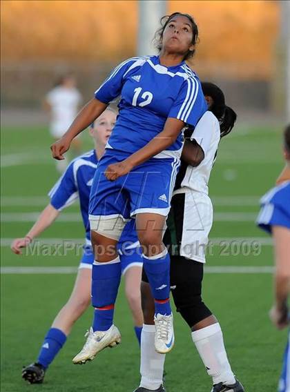 Thumbnail 3 in Pomona Catholic vs. Charter Oak photogallery.