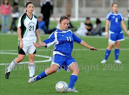 Thumbnail 3 in Pomona Catholic vs. Charter Oak photogallery.