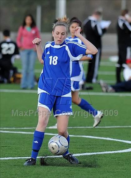 Thumbnail 2 in Pomona Catholic vs. Charter Oak photogallery.