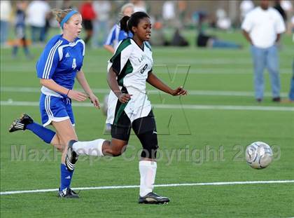 Thumbnail 3 in Pomona Catholic vs. Charter Oak photogallery.