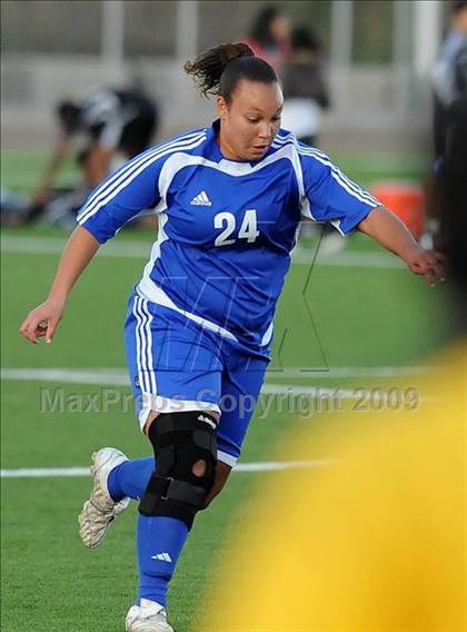 Thumbnail 1 in Pomona Catholic vs. Charter Oak photogallery.