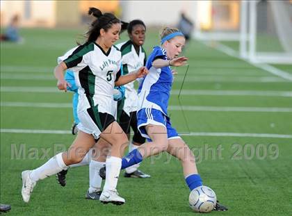 Thumbnail 3 in Pomona Catholic vs. Charter Oak photogallery.