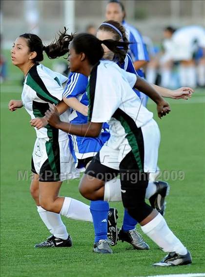 Thumbnail 1 in Pomona Catholic vs. Charter Oak photogallery.