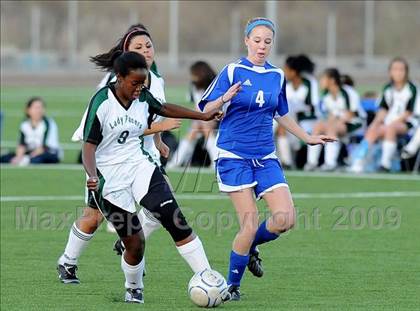 Thumbnail 2 in Pomona Catholic vs. Charter Oak photogallery.