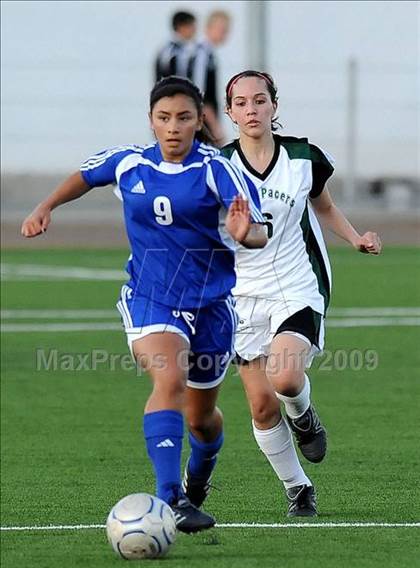 Thumbnail 2 in Pomona Catholic vs. Charter Oak photogallery.