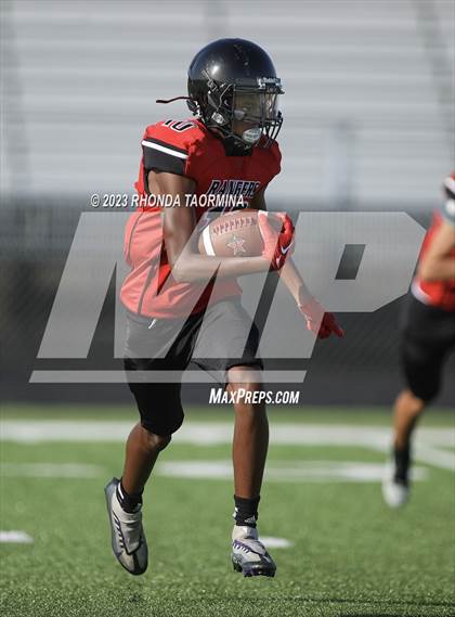 Thumbnail 2 in Fort Bend Clements @ Terry photogallery.