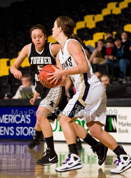 Thumbnail 2 in Hidden Valley vs. Ashby (VHSL AA D4 Semifinal) photogallery.
