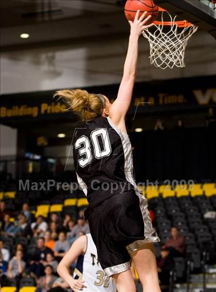 Thumbnail 1 in Hidden Valley vs. Ashby (VHSL AA D4 Semifinal) photogallery.