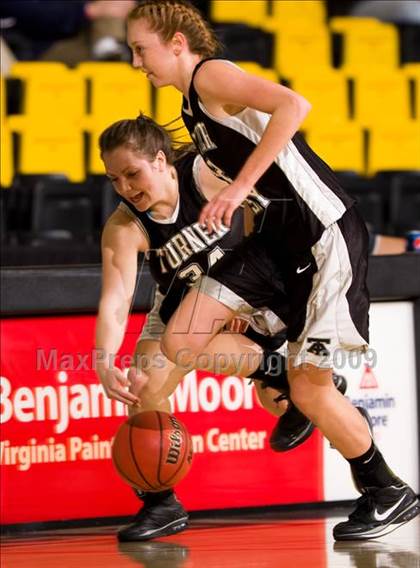 Thumbnail 1 in Hidden Valley vs. Ashby (VHSL AA D4 Semifinal) photogallery.