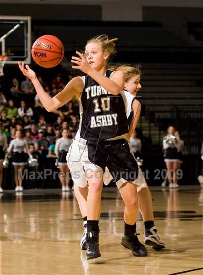 Thumbnail 1 in Hidden Valley vs. Ashby (VHSL AA D4 Semifinal) photogallery.