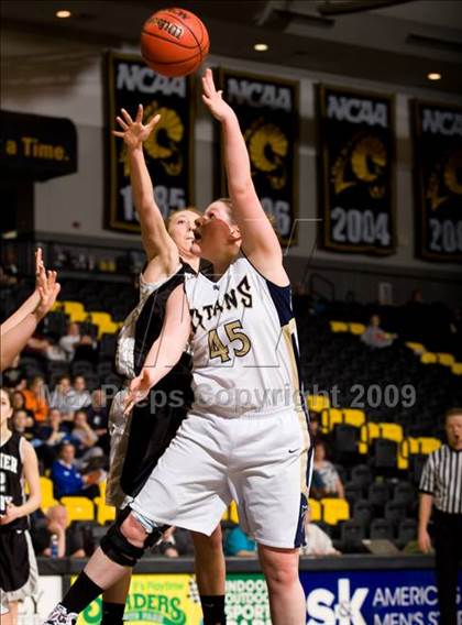 Thumbnail 1 in Hidden Valley vs. Ashby (VHSL AA D4 Semifinal) photogallery.