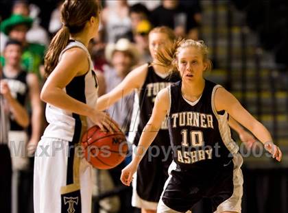 Thumbnail 2 in Hidden Valley vs. Ashby (VHSL AA D4 Semifinal) photogallery.