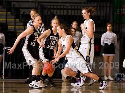 Thumbnail 3 in Hidden Valley vs. Ashby (VHSL AA D4 Semifinal) photogallery.