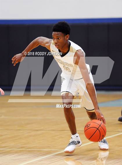 Thumbnail 3 in Grapevine vs. Conroe (McDonald's Texas Invitational) photogallery.