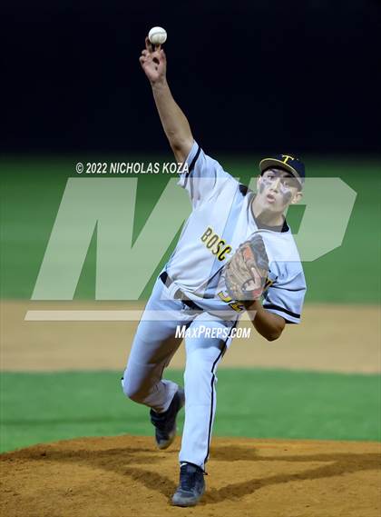 Thumbnail 3 in Bosco Tech vs. Verbum Dei photogallery.