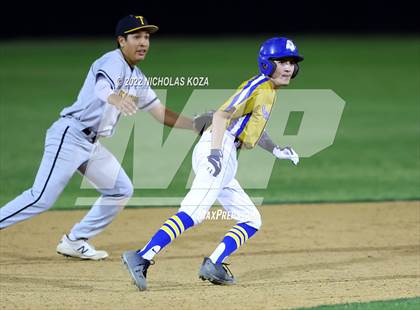 Thumbnail 3 in Bosco Tech vs. Verbum Dei photogallery.