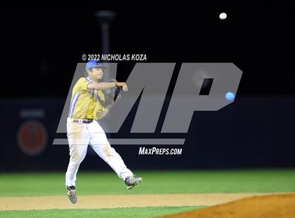 Thumbnail 2 in Bosco Tech vs. Verbum Dei photogallery.