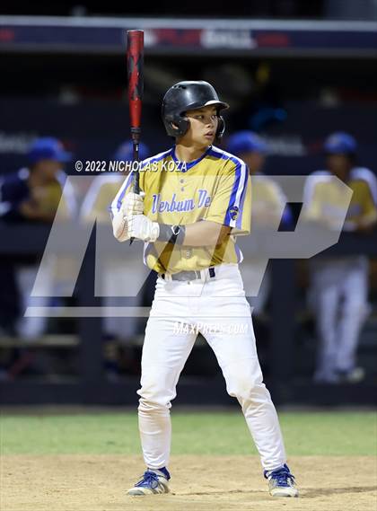 Thumbnail 2 in Bosco Tech vs. Verbum Dei photogallery.