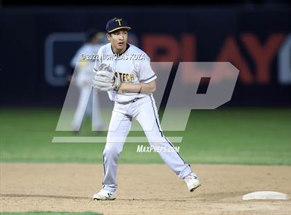 Thumbnail 2 in Bosco Tech vs. Verbum Dei photogallery.