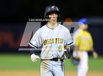 Thumbnail 2 in Bosco Tech vs. Verbum Dei photogallery.