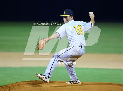 Thumbnail 2 in Bosco Tech vs. Verbum Dei photogallery.