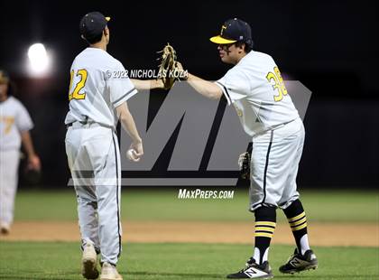 Thumbnail 2 in Bosco Tech vs. Verbum Dei photogallery.